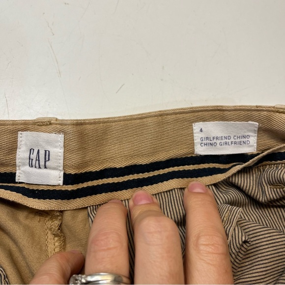 GAP Girlfriend Chinos Tan Mid Rise Twill Trim Khakis
size 4 - Picture 8 of 13